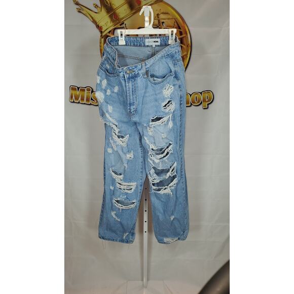 Fashion Nova Women’s Light Blue Distressed Ripped Denim Jeans Size 13 - Picture 6 of 6